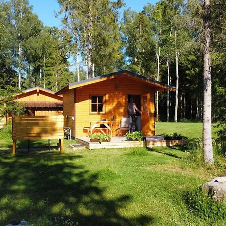 Marika Puhkekuela - Metsanurga Oeoemaja "Shared Bathroom" Nova Exteriör bild