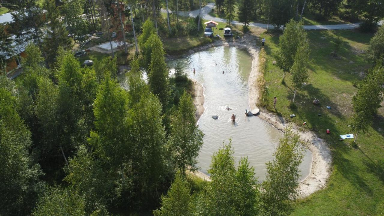 Marika Puhkekuela - Metsanurga Oeoemaja "Shared Bathroom" Nova Exteriör bild