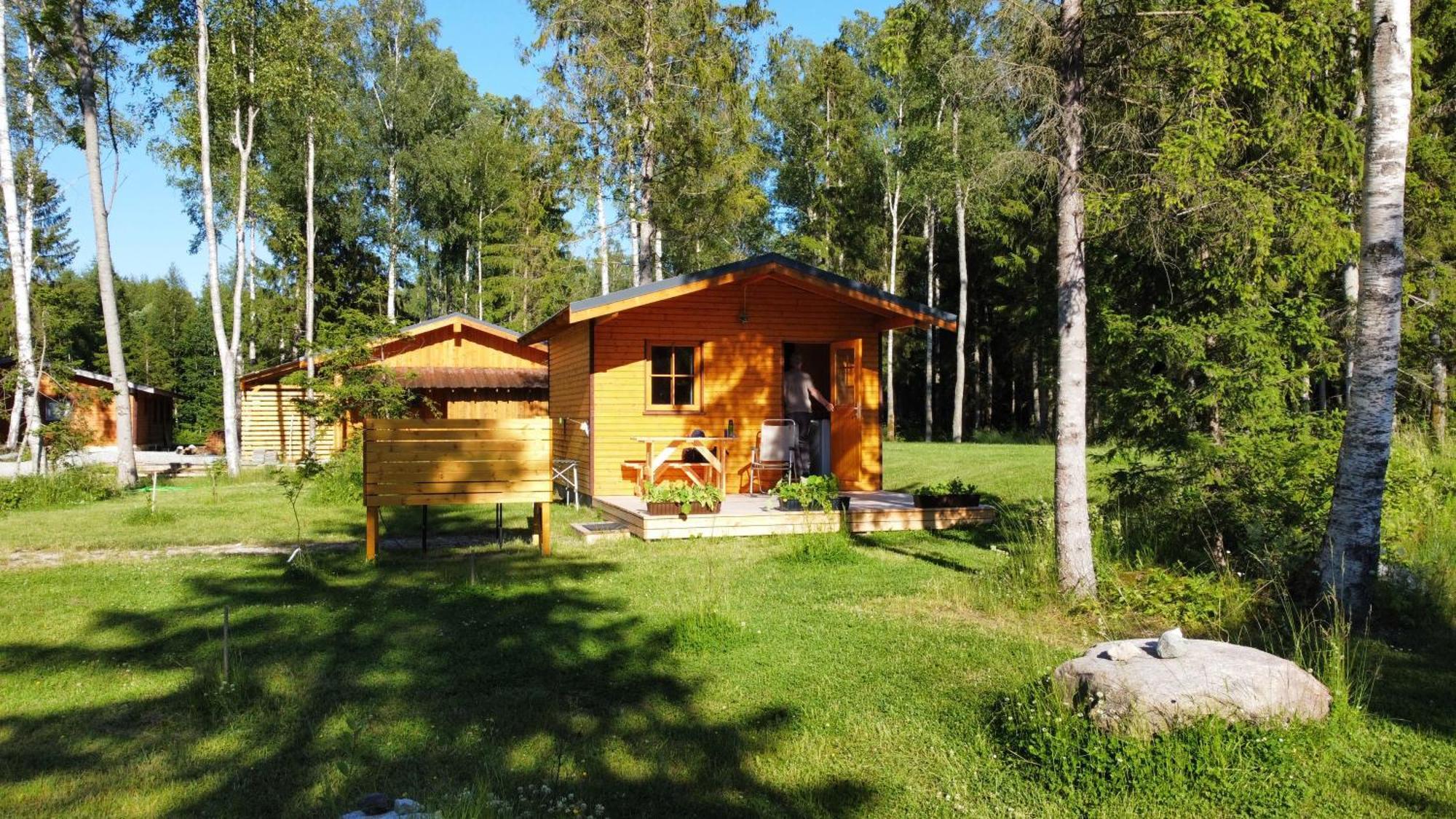 Marika Puhkekuela - Metsanurga Oeoemaja "Shared Bathroom" Nova Exteriör bild